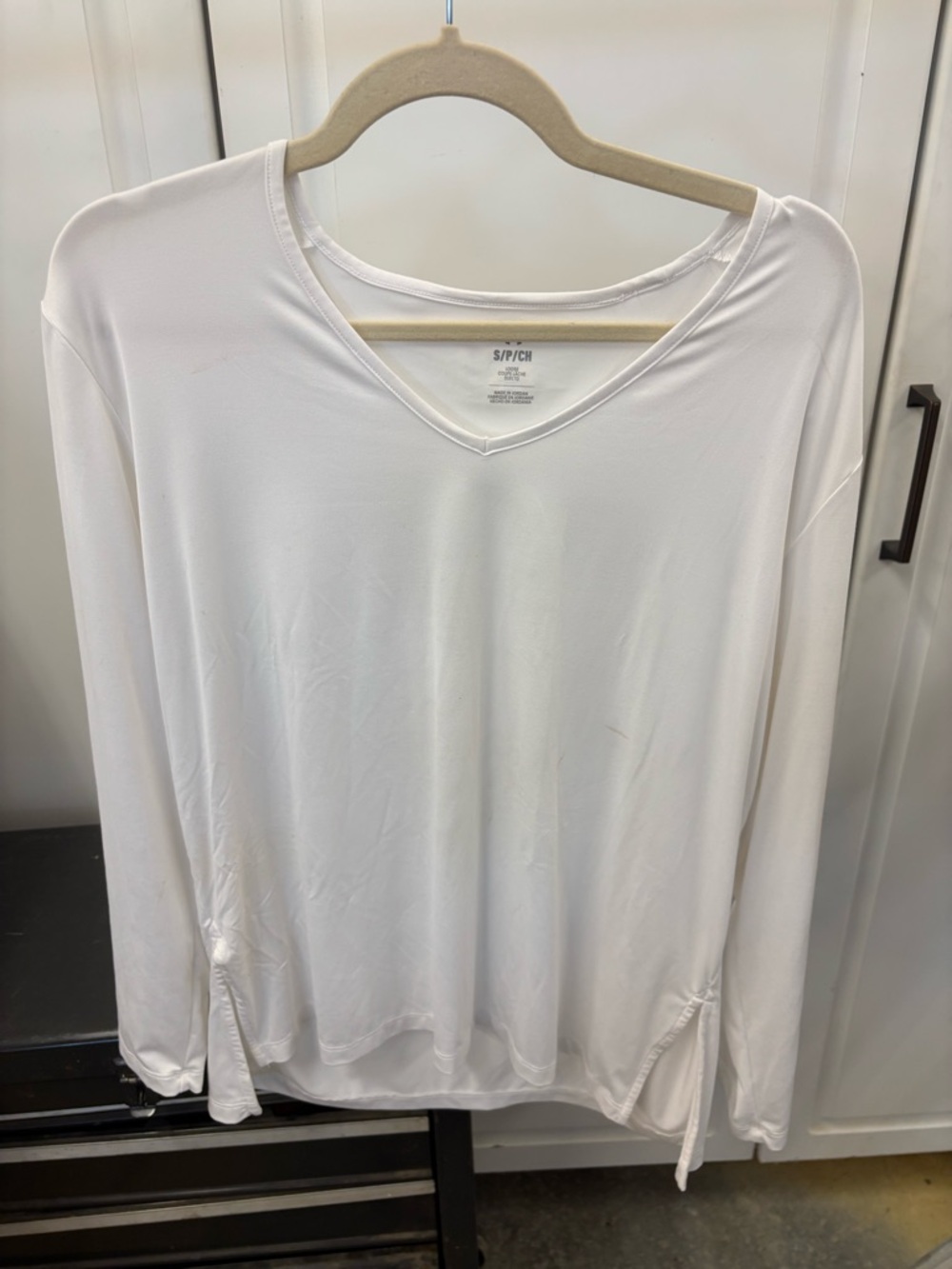 Under Armour White V-Neck Long Sleeve Performance Top